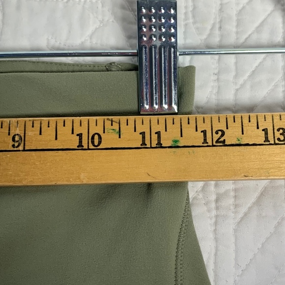 Lululemon 2pc olive army green leggings and long sleeve top - Picture 3 of 13